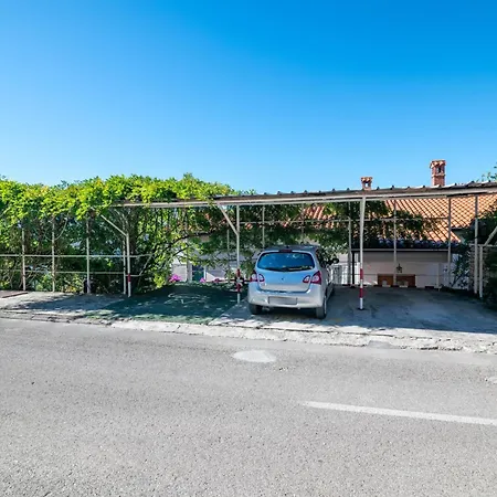 7410e Appartement *